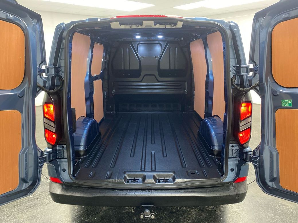 2024 Ford Transit Custom