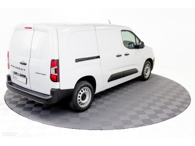 2026 Peugeot Partner