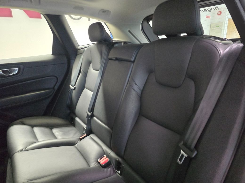 2023 Volvo XC60