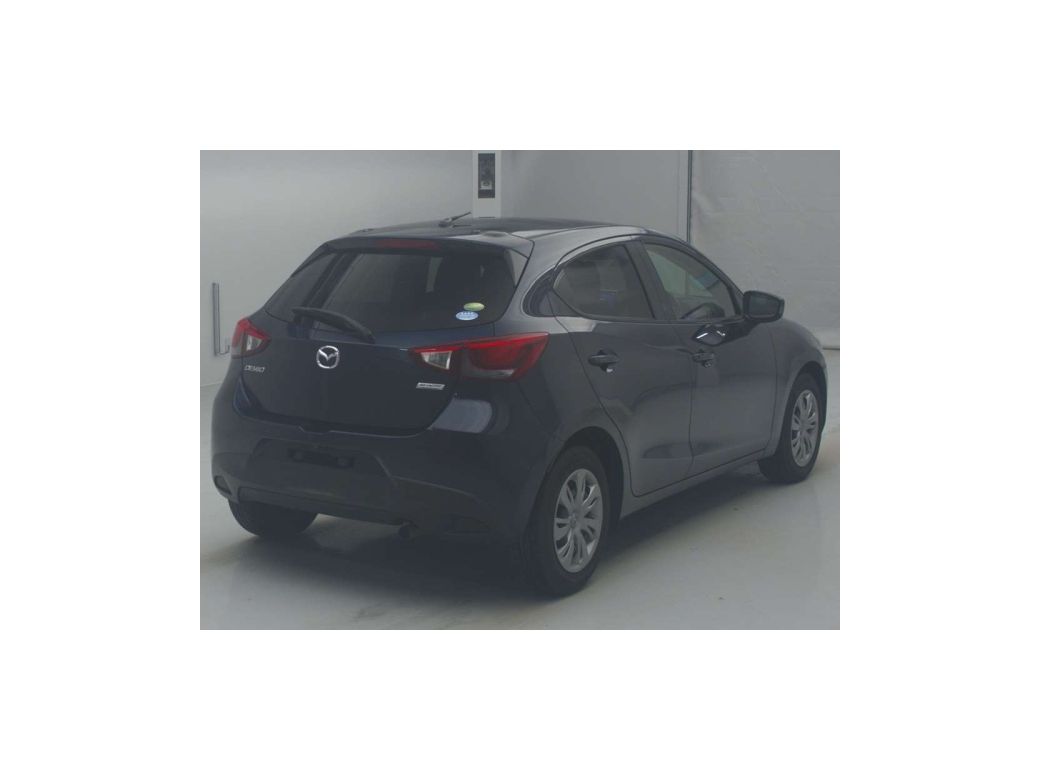 2016 Mazda Demio