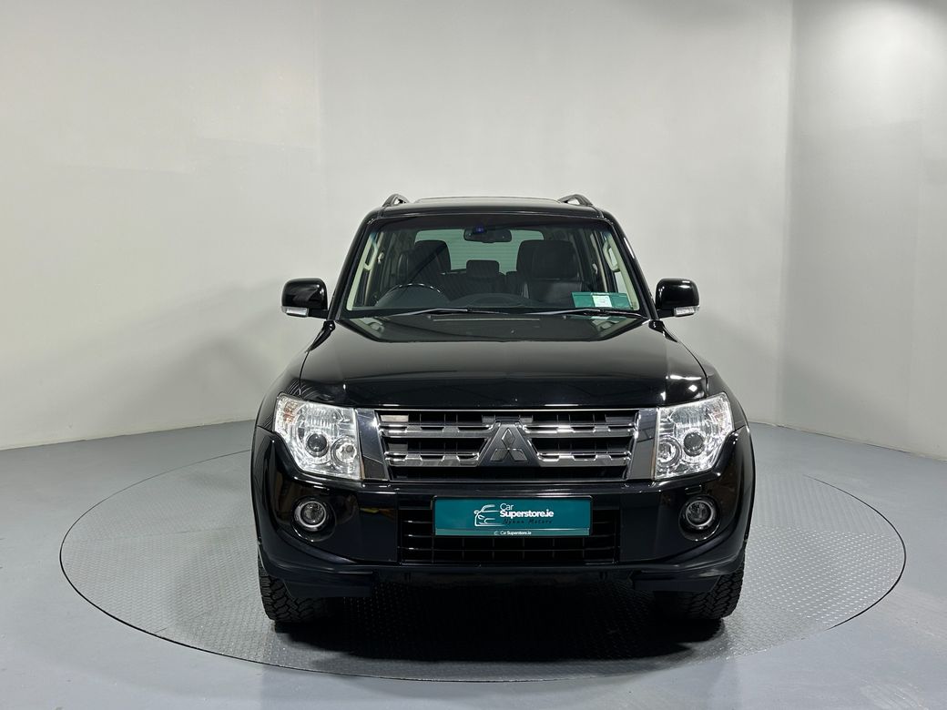 2014 Mitsubishi Pajero