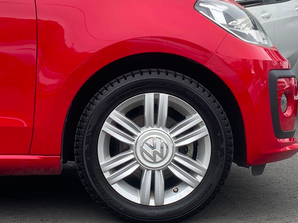 2017 Volkswagen up!