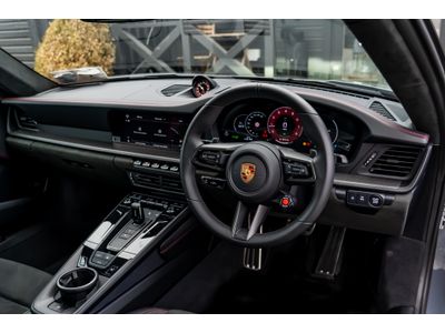 2025 Porsche 911