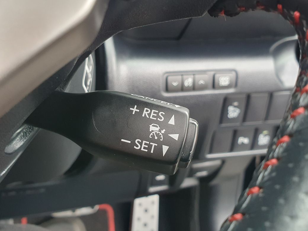 2015 Lexus IS 300h