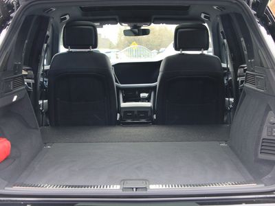 2025 Volkswagen Touareg