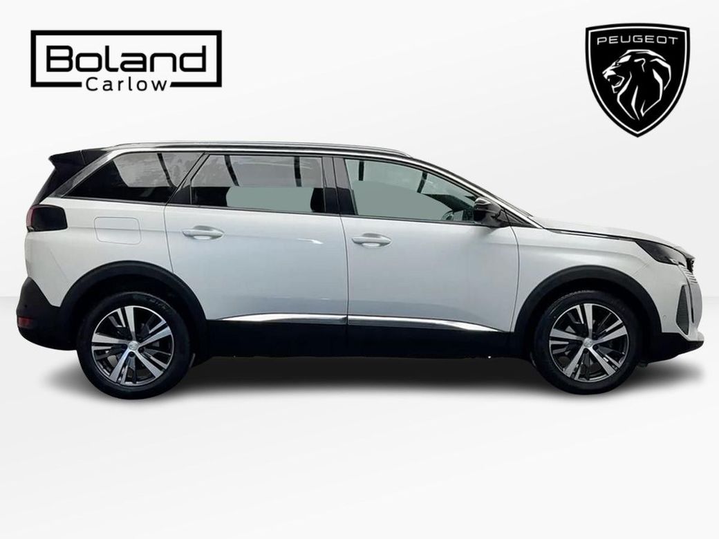2023 Peugeot 5008