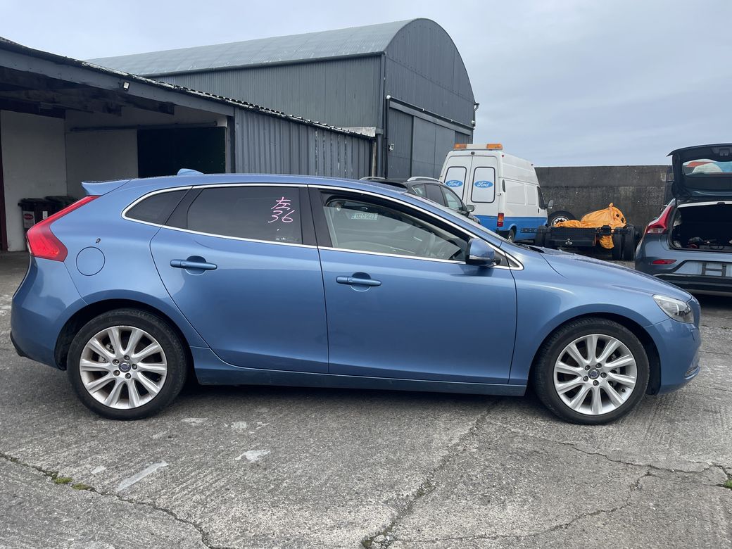 2015 Volvo V40