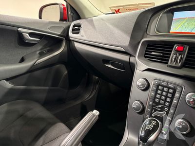 2019 Volvo V40