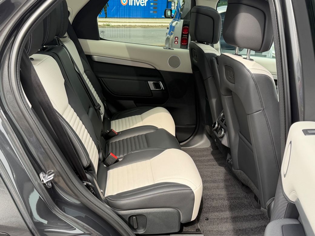 2025 Land Rover Discovery