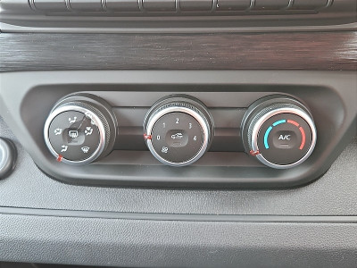 2025 Renault Trafic