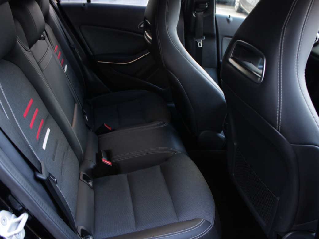 2018 Mercedes-Benz A 180