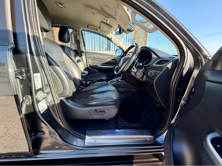 2020 Mitsubishi L200