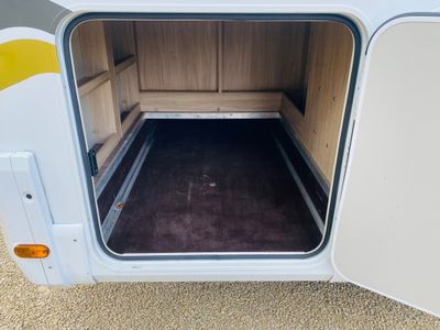 2021 WEINSBERG CARA SUITE 650 5 BERTH R.H.D 