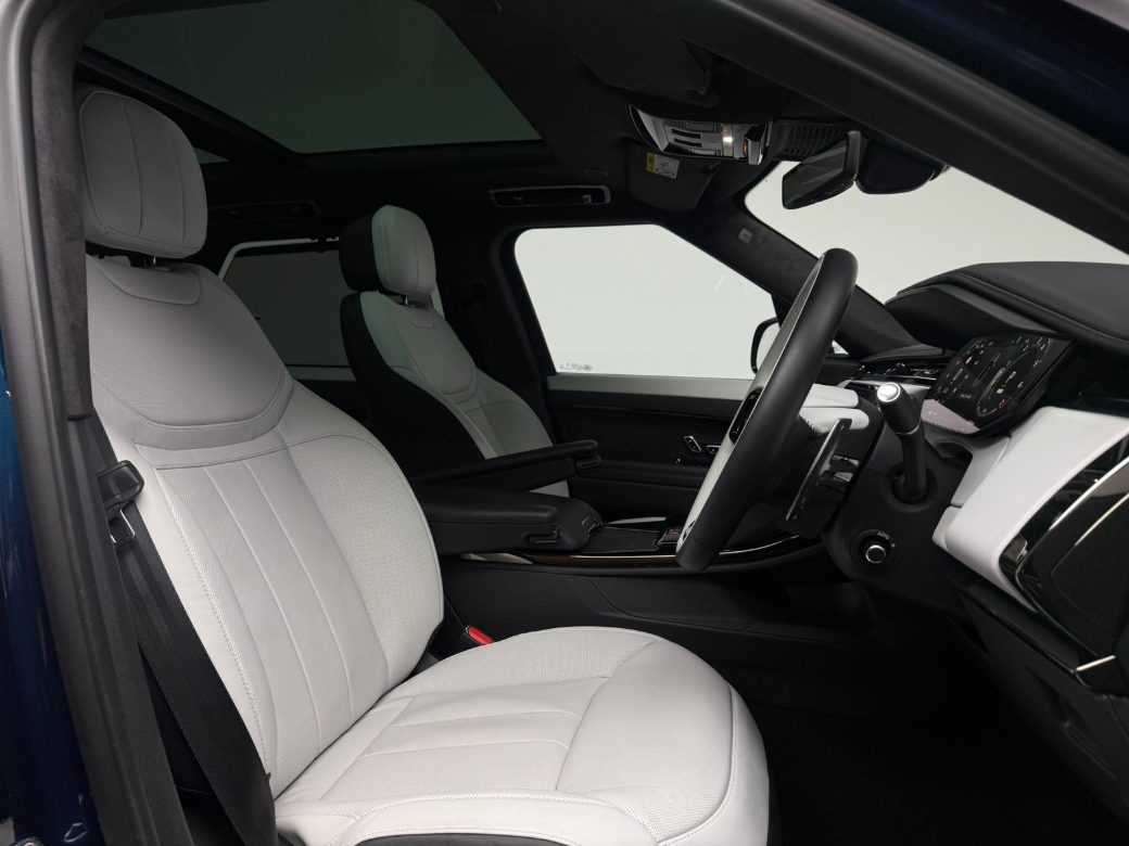 2025 Land Rover Range Rover Sport