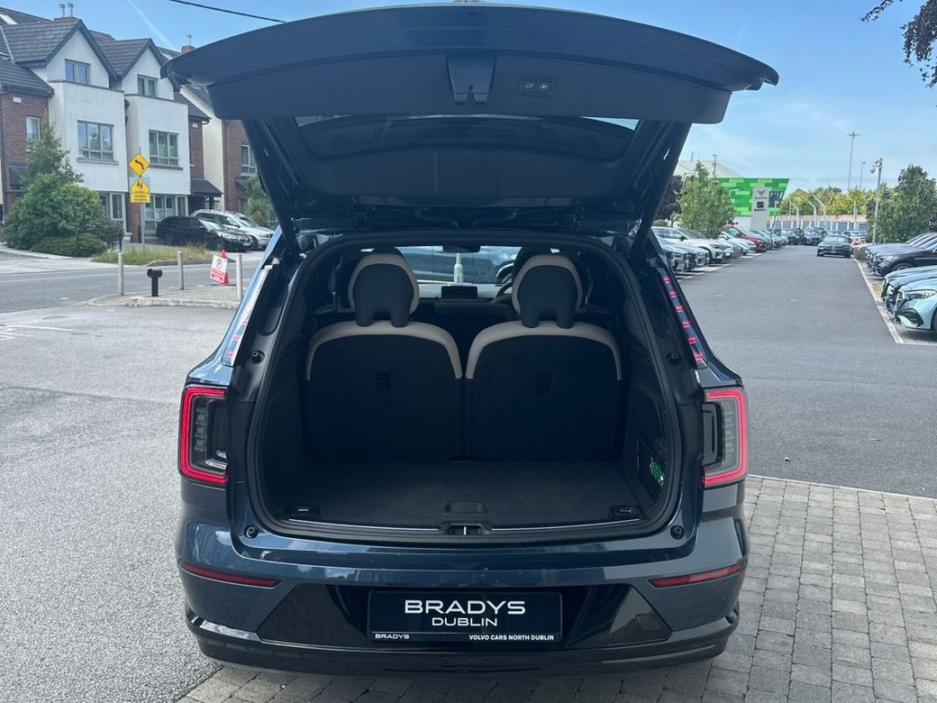 2026 Volvo EX90