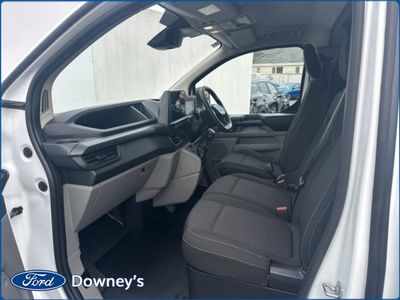 2024 Ford Transit Custom