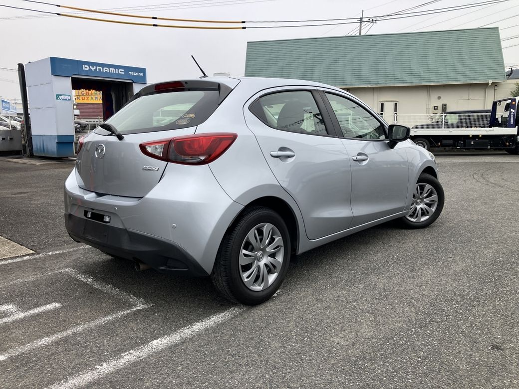 2018 Mazda Demio