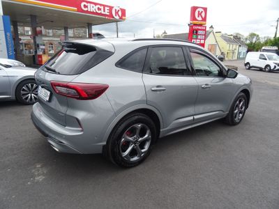 2025 Ford Kuga