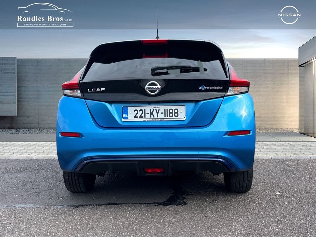 2022 Nissan Leaf