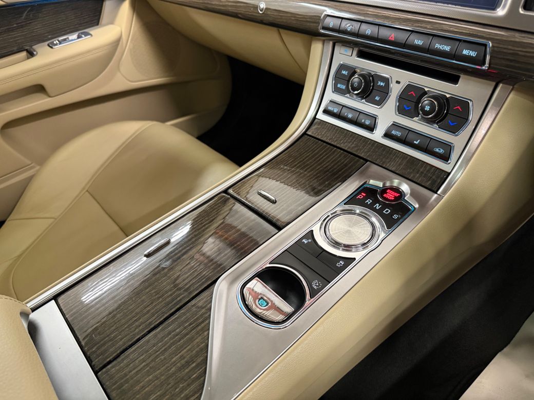2015 Jaguar XF