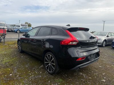 2017 Volvo V40
