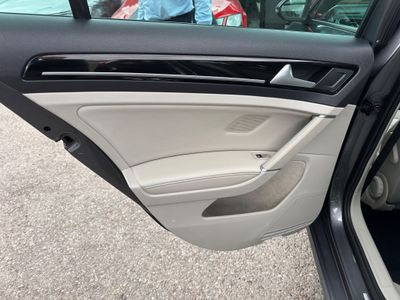 2017 Volkswagen Golf