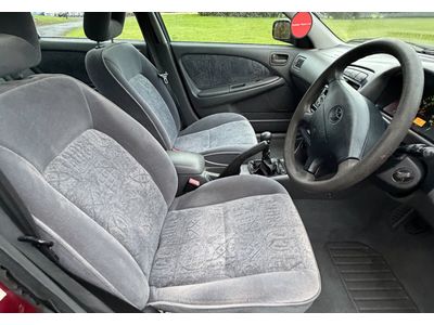 1999 Toyota Avensis