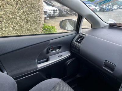 2018 Toyota Prius Alpha