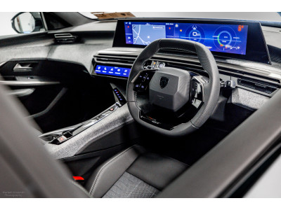 2025 Peugeot 5008