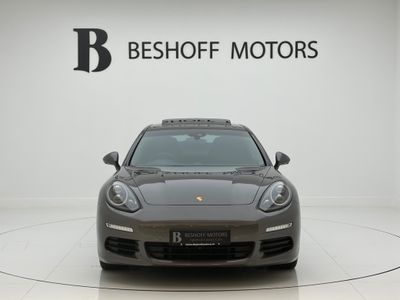 2016 Porsche Panamera