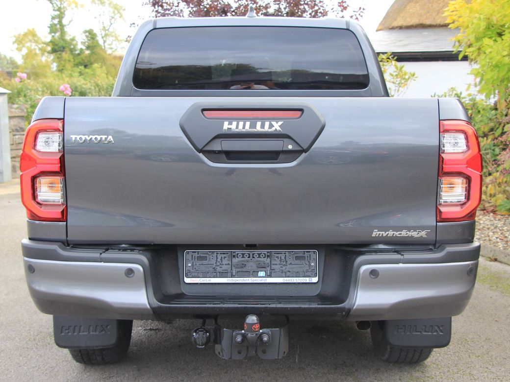 2025 Toyota Hilux