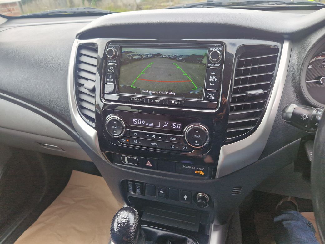 2017 Mitsubishi L200