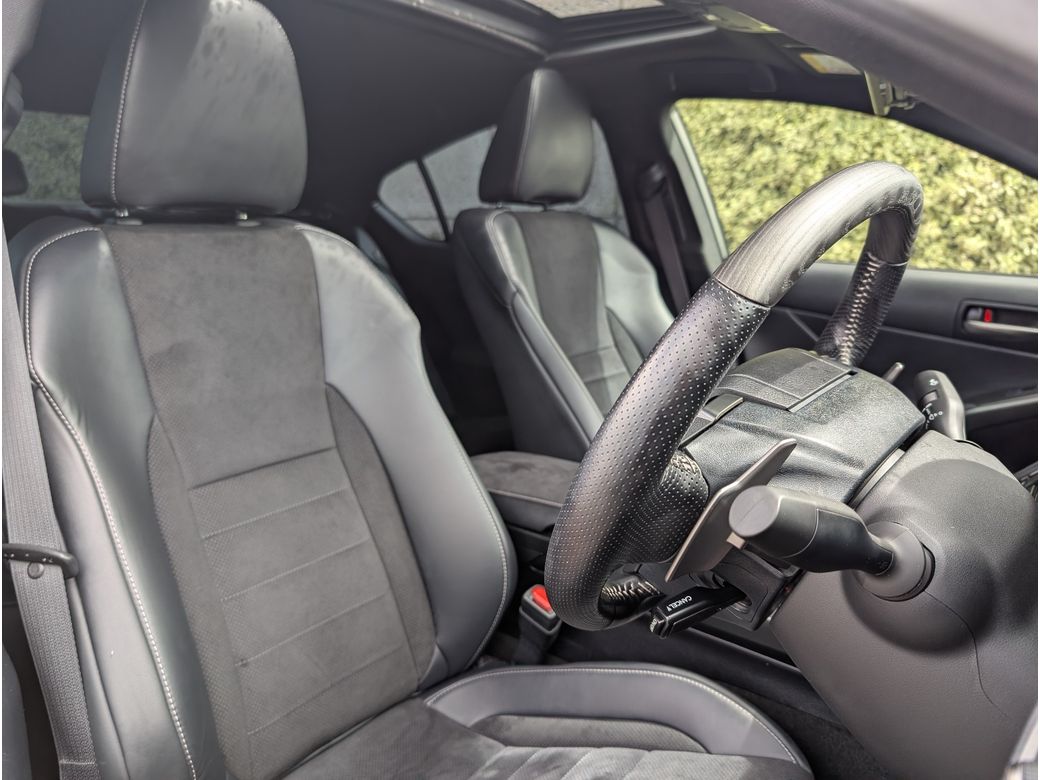2023 Lexus IS 300h