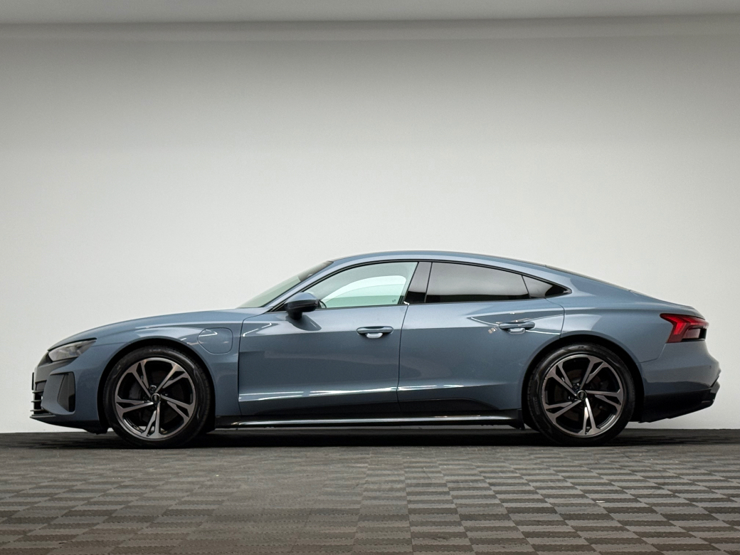 2022 Audi e-tron GT