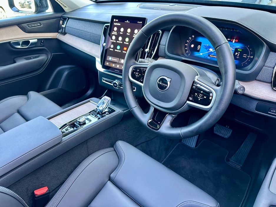 2025 Volvo XC90