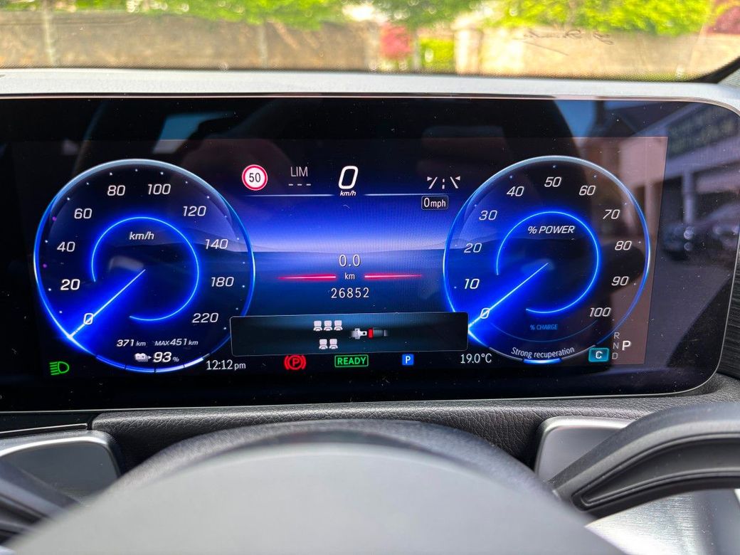 2025 Mercedes-Benz EQB