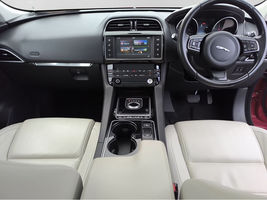 2016 Jaguar F-Pace