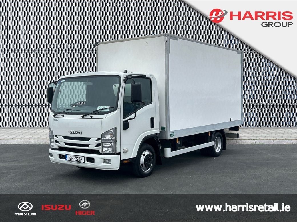 2018 White Isuzu NNR