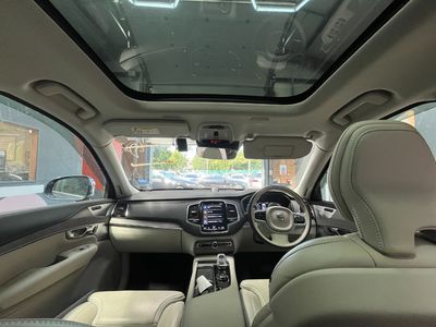 2022 Volvo XC90