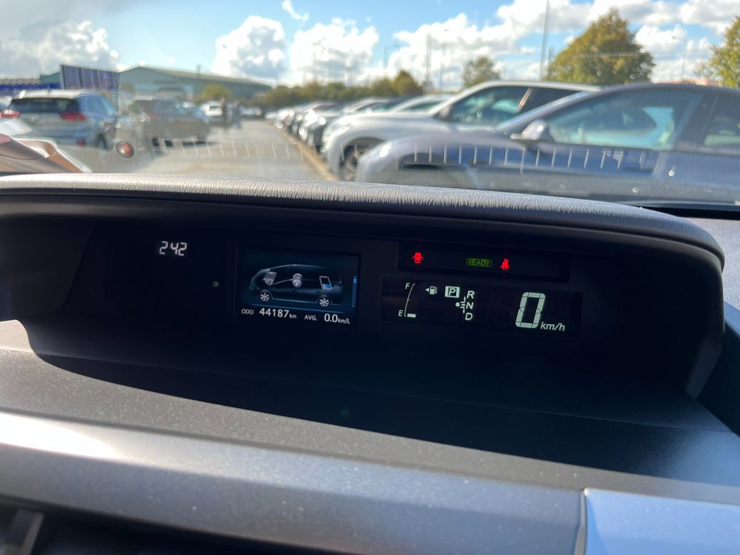 2018 Toyota Prius Alpha