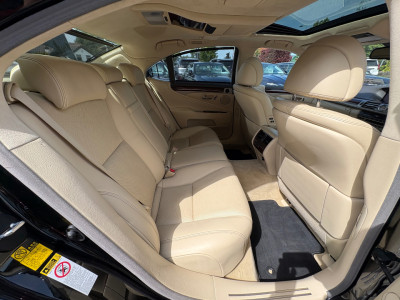 2015 Lexus LS