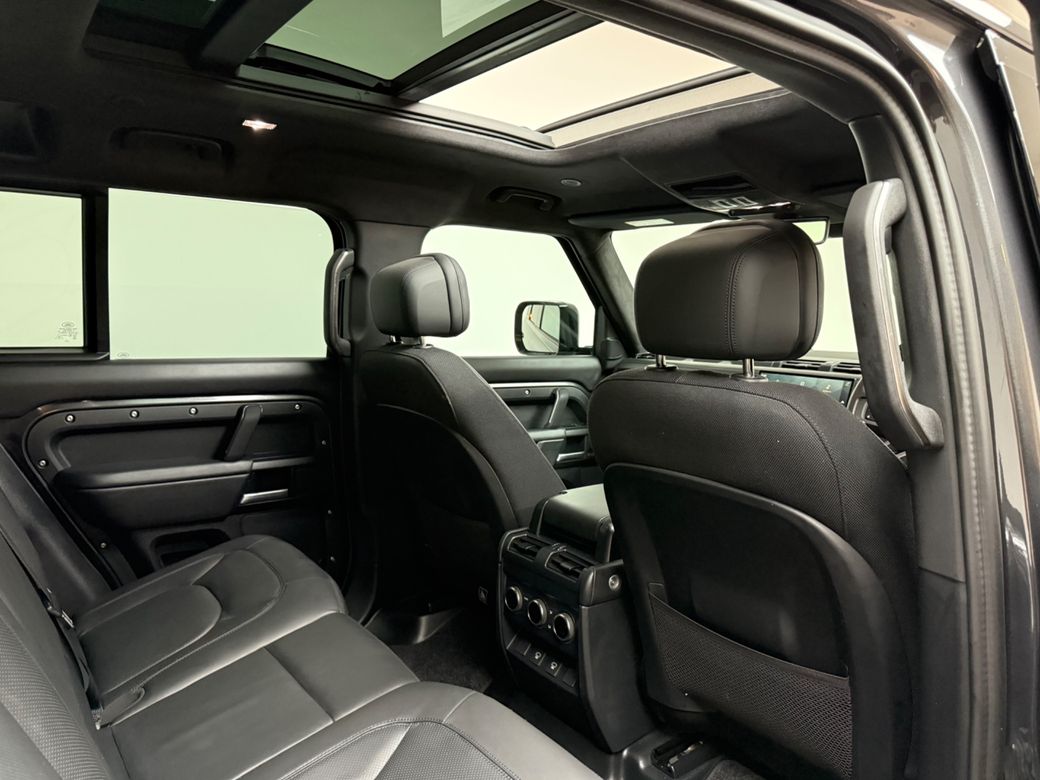 2025 Land Rover Defender