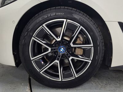 2023 BMW i4