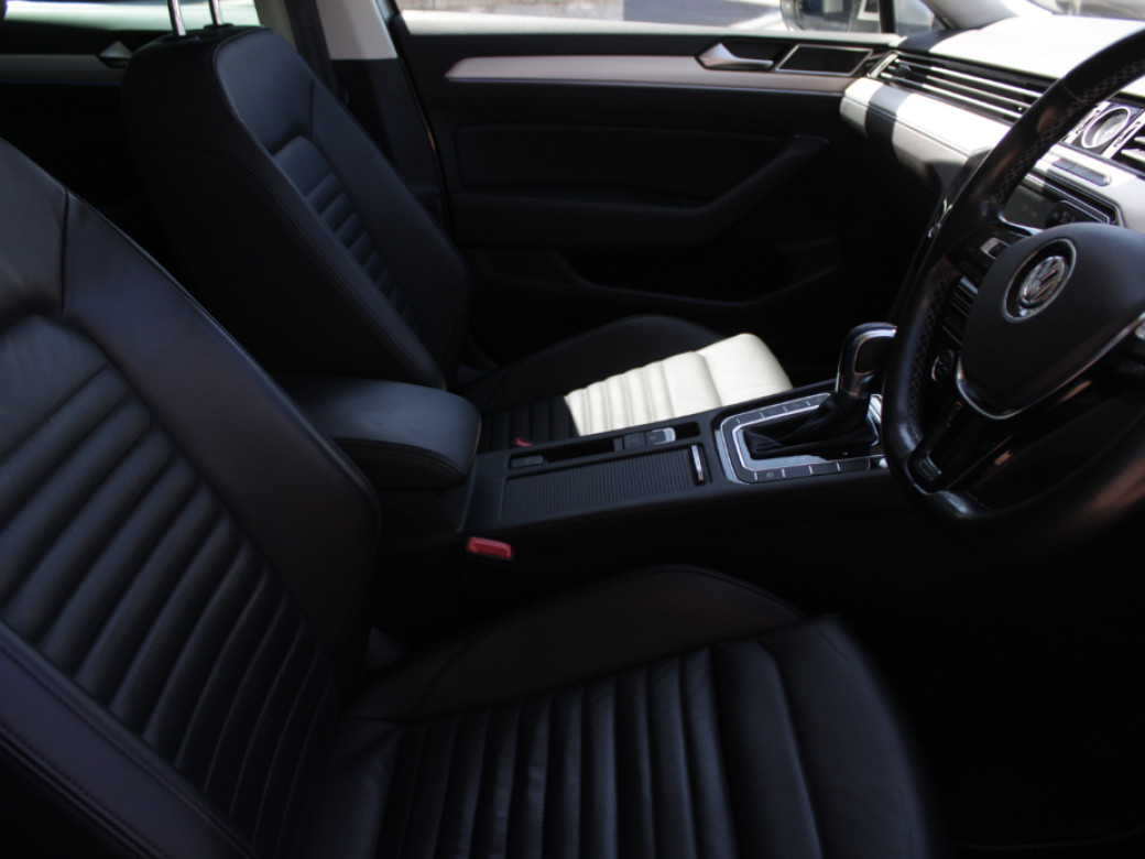 2016 Volkswagen Passat