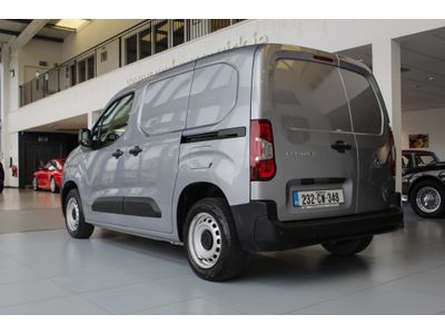 2023 Peugeot Partner