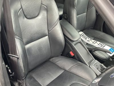2015 Volvo V40
