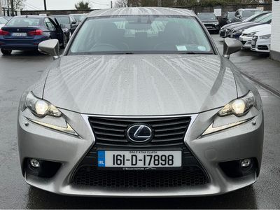 2016 Lexus IS 300h