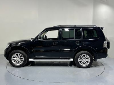 2014 Mitsubishi Pajero