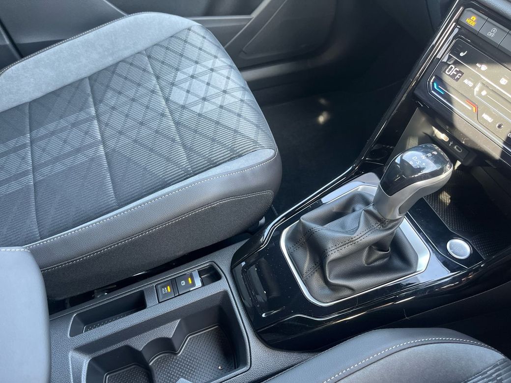 2025 Volkswagen T-Roc