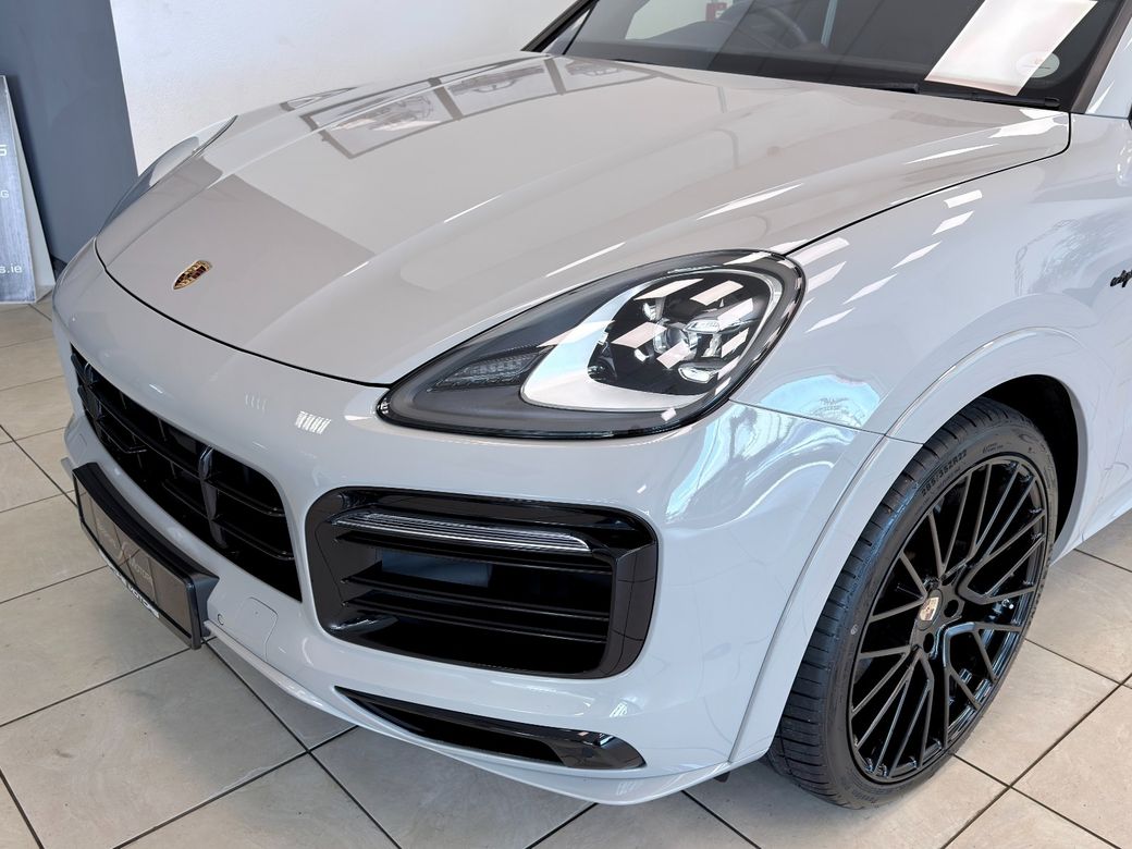 2023 Porsche Cayenne